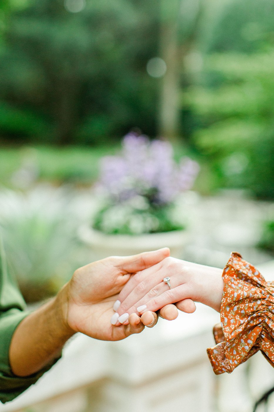 Selby Gardens engagement session — Tampa Bay photographer Ailyn La Torre