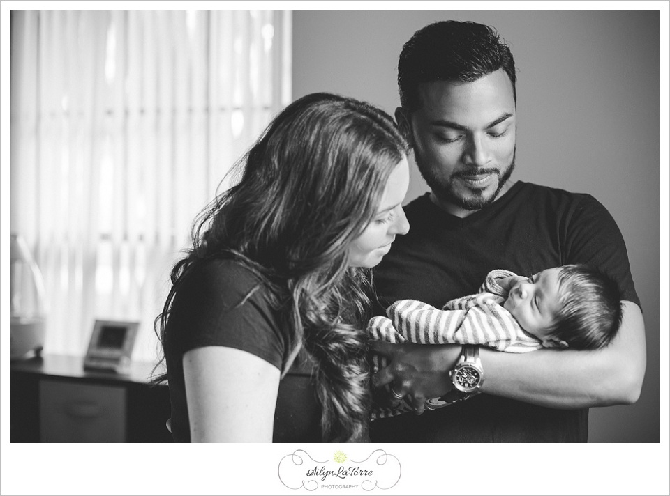 Carrollwood Newborn Photographer | Photos by © Ailyn La Torre Photography 2014