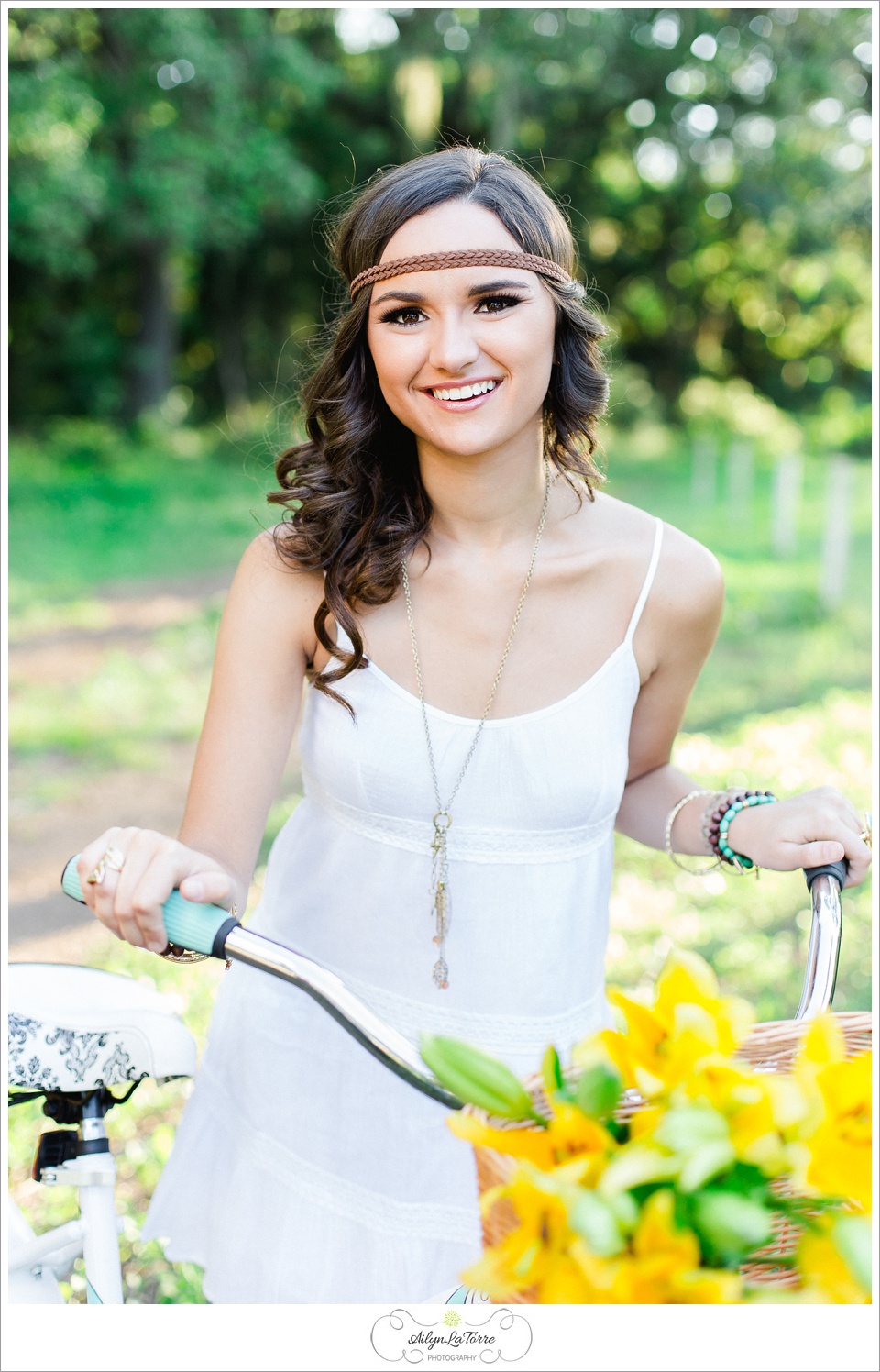Tampa Senior Photographer |© Ailyn La Torre Photography 2014