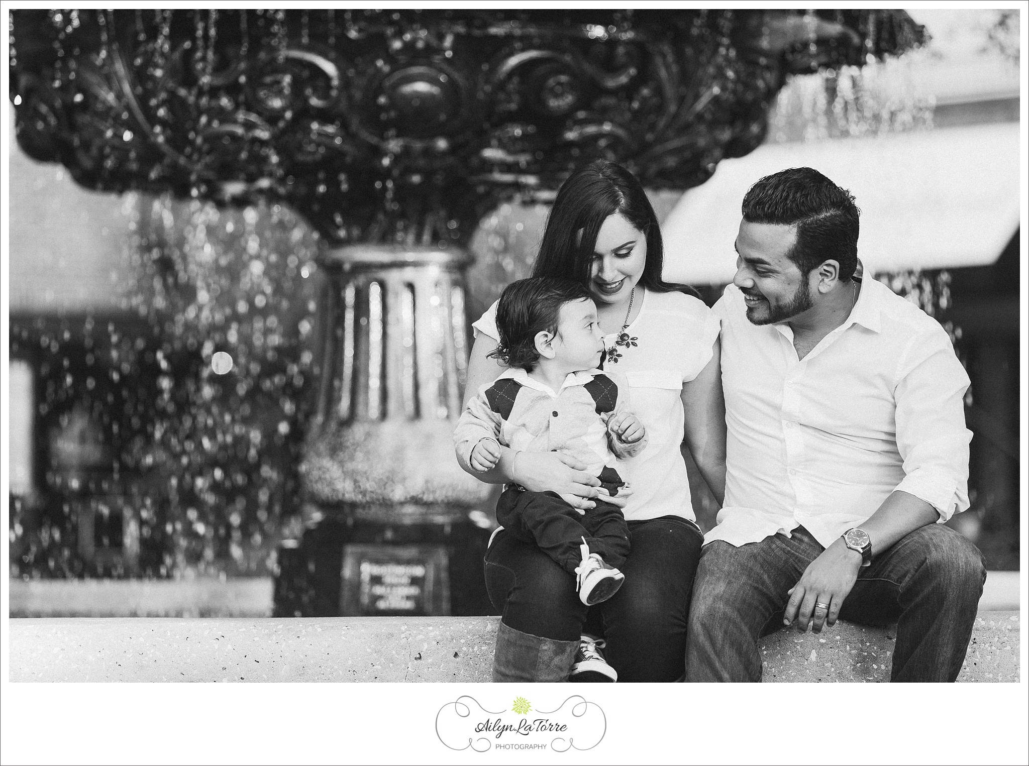 Old Hyde Park Family Photographer | © Ailyn La Torre Photography 2014
