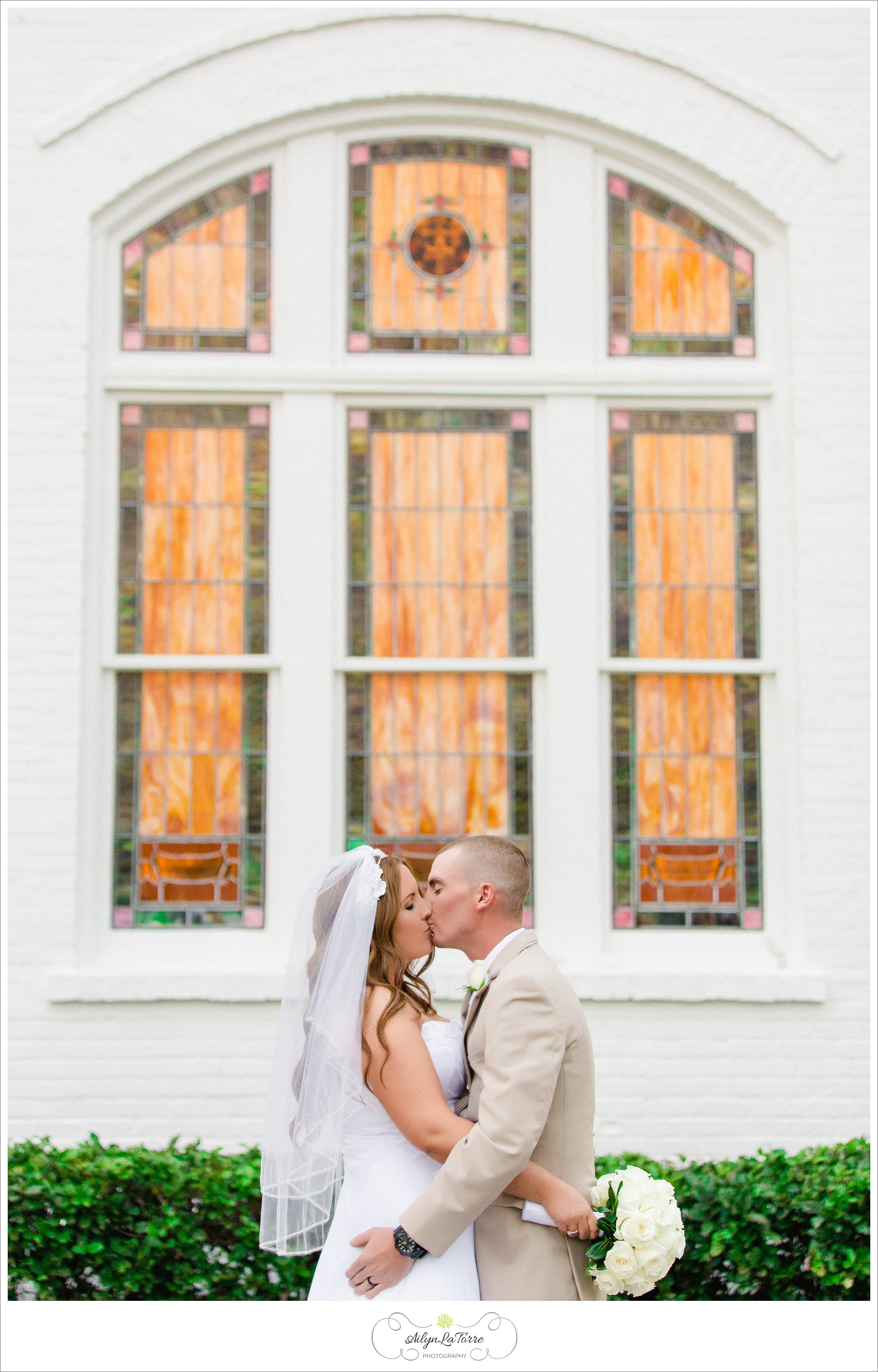 Palm Harbor White Chapel Wedding |  © Ailyn La Torre Photography 2014