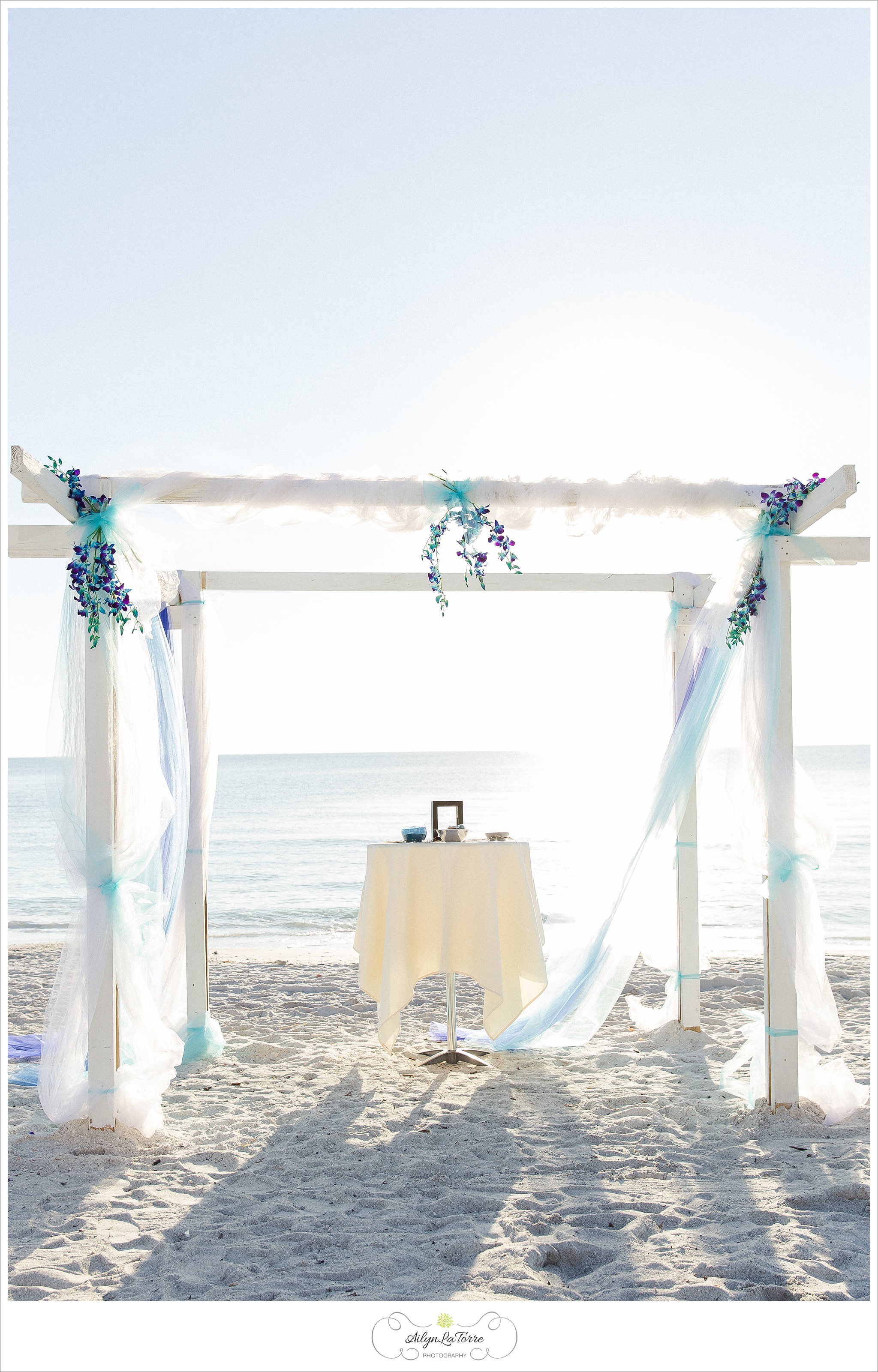 Lido Beach Wedding | © Ailyn La Torre Photography 2014