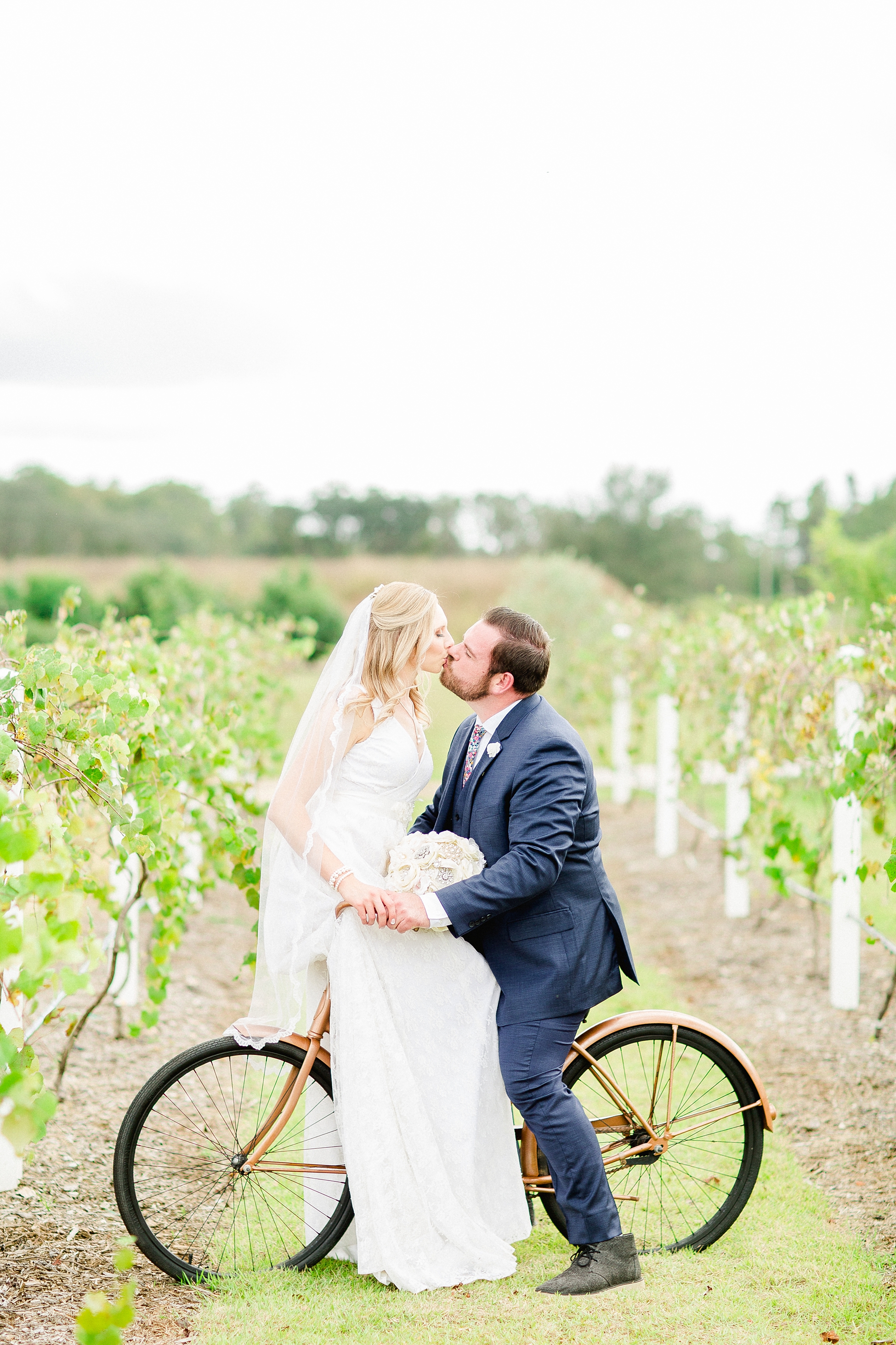 Island Grove Wine Company Wedding | © Ailyn La Torre Photography 2018